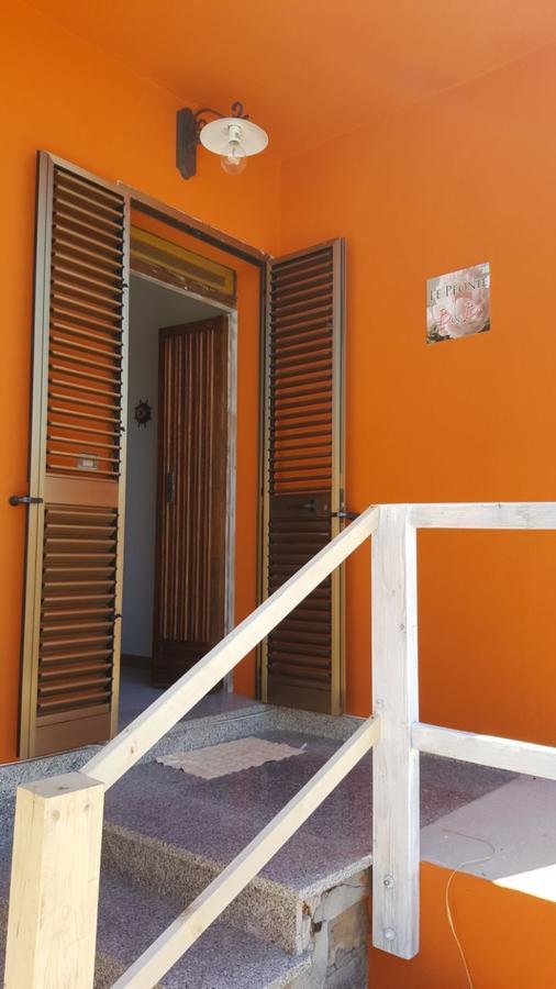 B&B Le Peonie Badesi Exterior foto